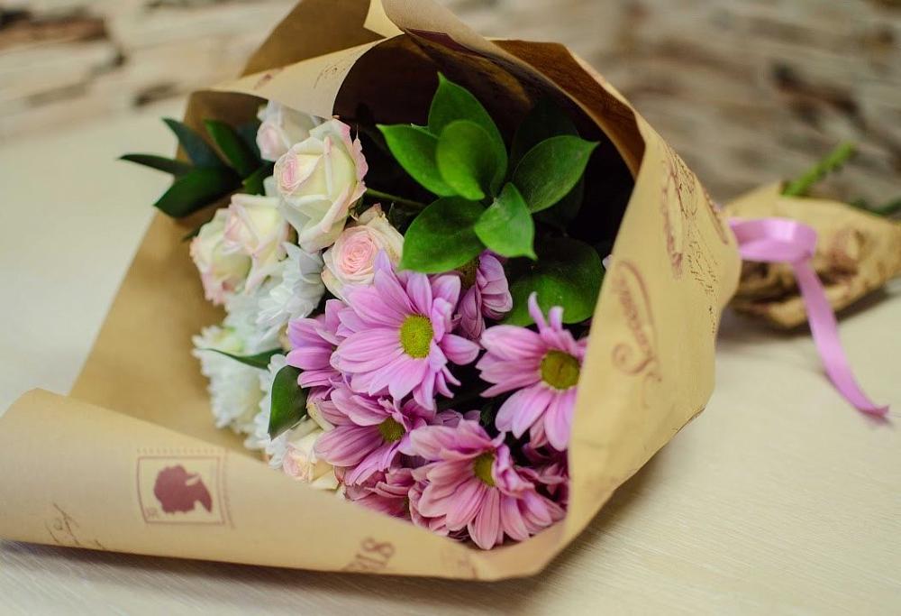 Букет цветов из: Розы и Хризантемы в Озерках