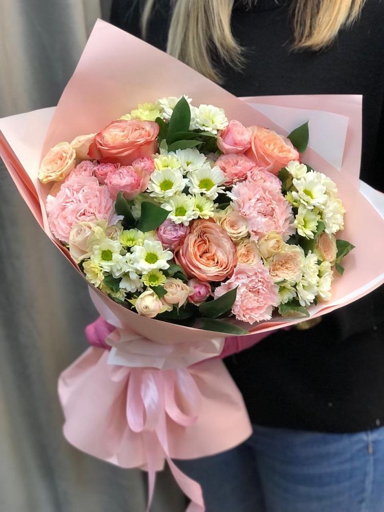 Букет цветов из: Гвоздики, Розы и Хризантемы в Озерках