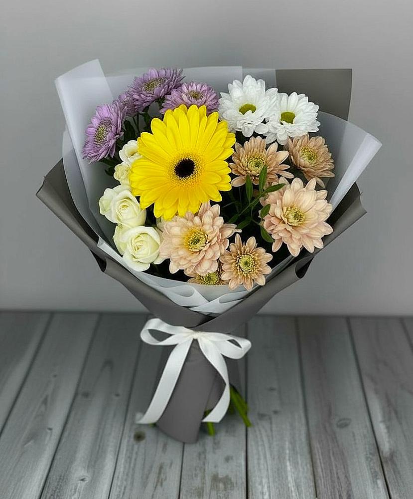 Букет цветов из: Розы, Герберы и Хризантемы в Озерках