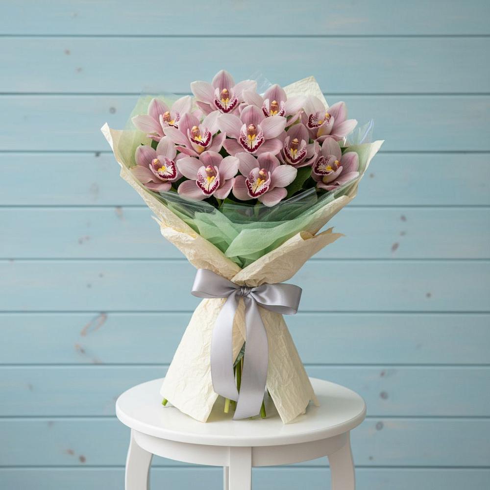 Букет цветов из: Орхидеи и Розы в Озерках