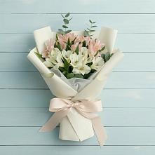 Букет цветов из:  Альстромерии в Озерках