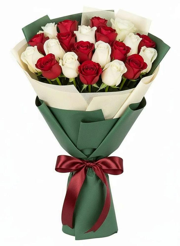Букет Микс из красных и белых роз в Озерках