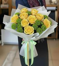 Букет цветов из:  Хризантемы и Розы в Озерках