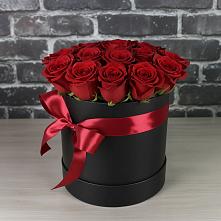 Цветочная композиция из Розы в шляпной коробке в Озерках