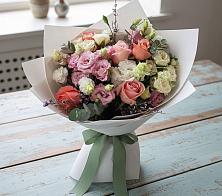 Букет цветов из:  Розы, Лизиантусы и Гвоздики в Озерках