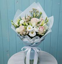 Букет цветов из:  Розы и Лизиантусы #REPLACE_PRED# Озерках