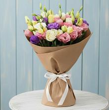 Букет цветов из:  Лизиантусы в Озерках