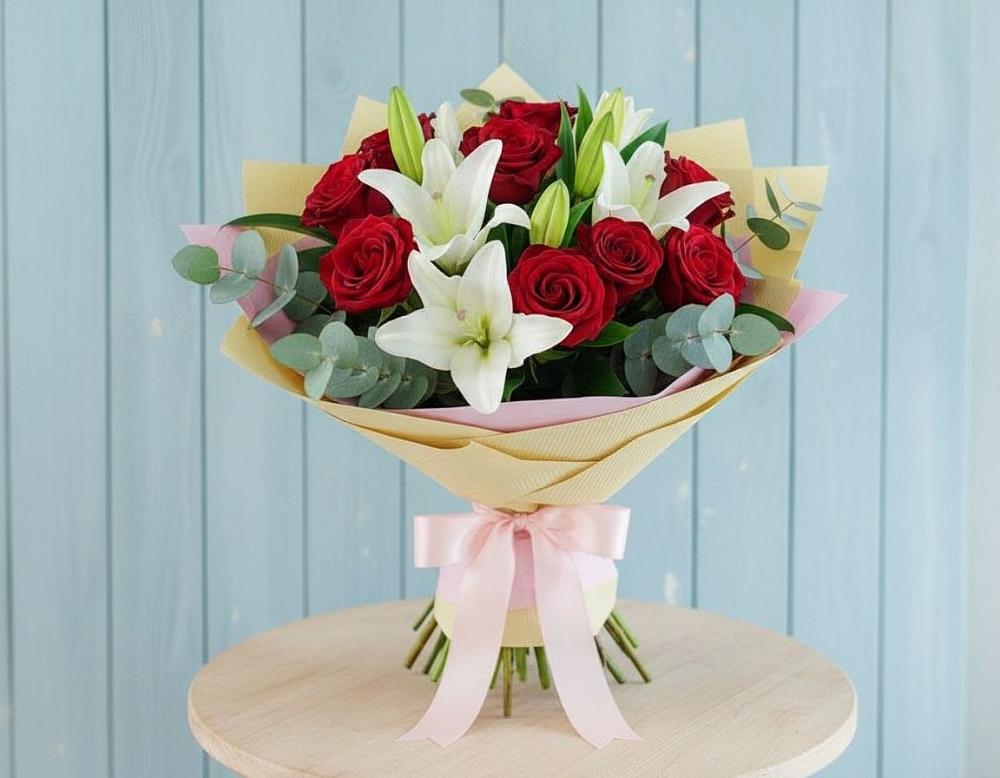 Букет цветов из: Лилии и Розы в Озерках